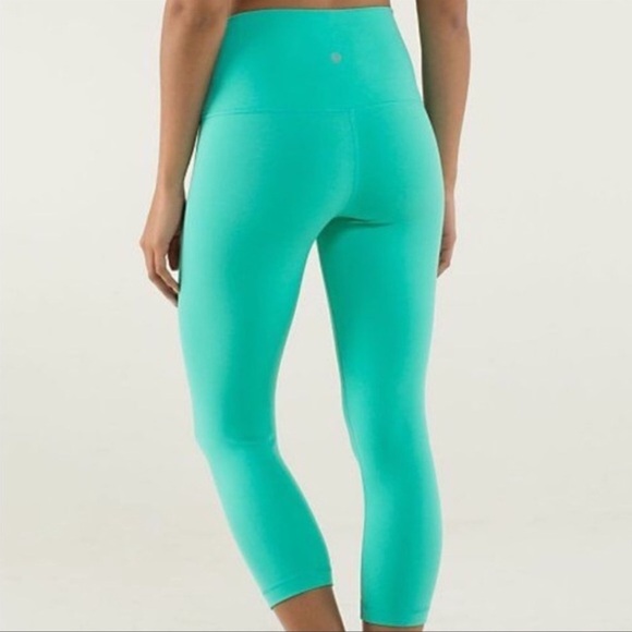 Lululemon Wunder Under High Rise Crops Bali Breeze Roll Down Crop Leggings 8 - Picture 4 of 14